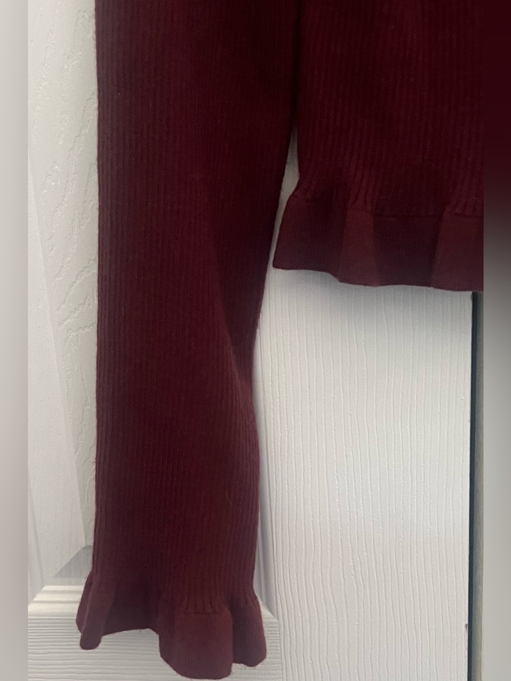 H&M Burgundy Rib-Knit Button Down Cardigan - Picture 2 of 5